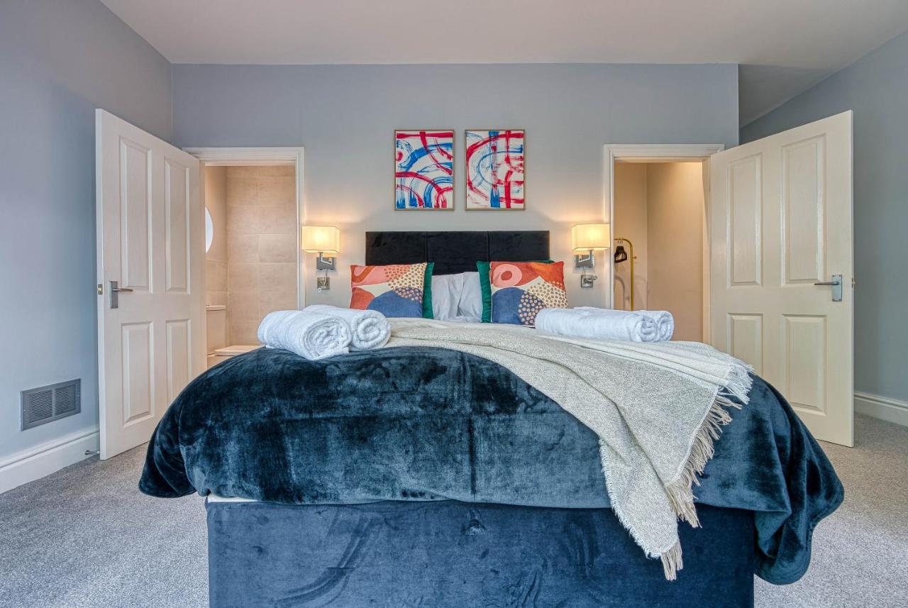 Spacious Nottingham Abode - Sleeps 16 Exterior photo