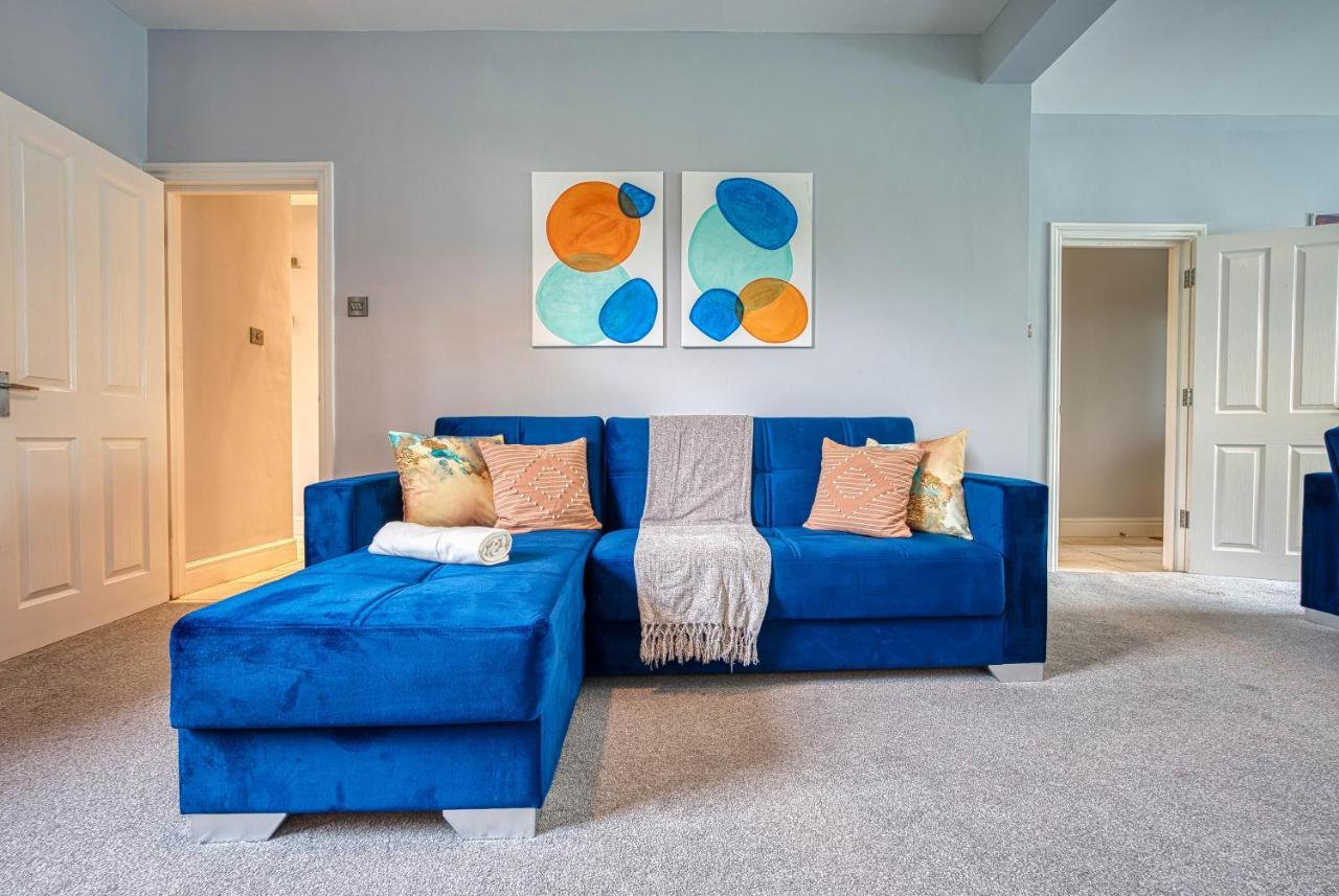 Spacious Nottingham Abode - Sleeps 16 Exterior photo
