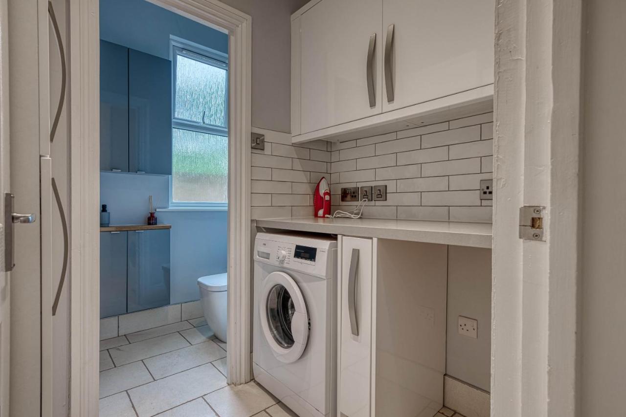 Spacious Nottingham Abode - Sleeps 16 Exterior photo